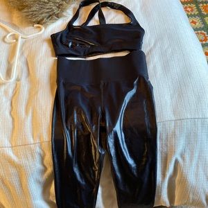 Carbon 38 leggings and top NWOT